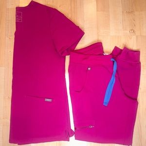 Figs Jogger Scrub Set in Hot Pink